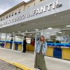 Cléo Faria, a Brisa da série infantil DPA, visita a Santa Casa de Santos